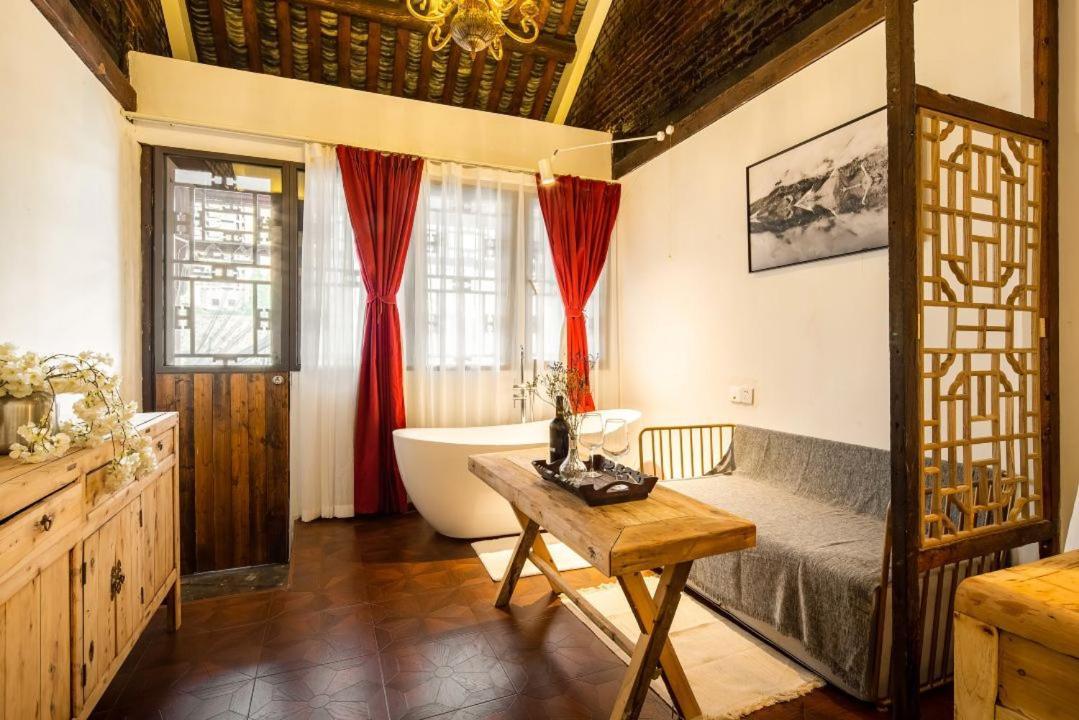 Qintai Tibetan Culture Boutique Hotel Csengtu Kültér fotó