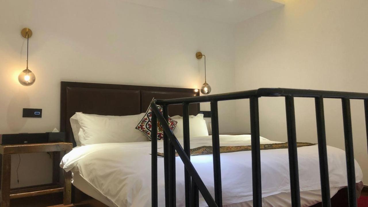 Qintai Tibetan Culture Boutique Hotel Csengtu Kültér fotó